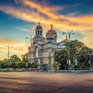 Apartment Kafedral, Varna